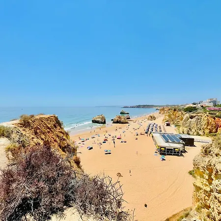 Apartment Alegria - Shopping Center 150m - Pool - Parking - Terrace